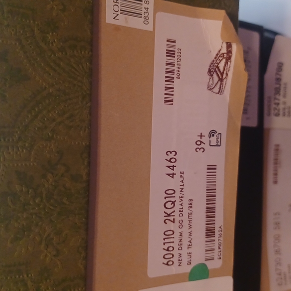 COPY - Authentic Gucci tennis - Picture 10 of 11